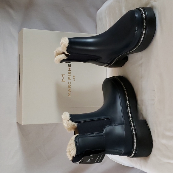 NEW Marc Fisher Fargo Waterproof Boot - Picture 1 of 11